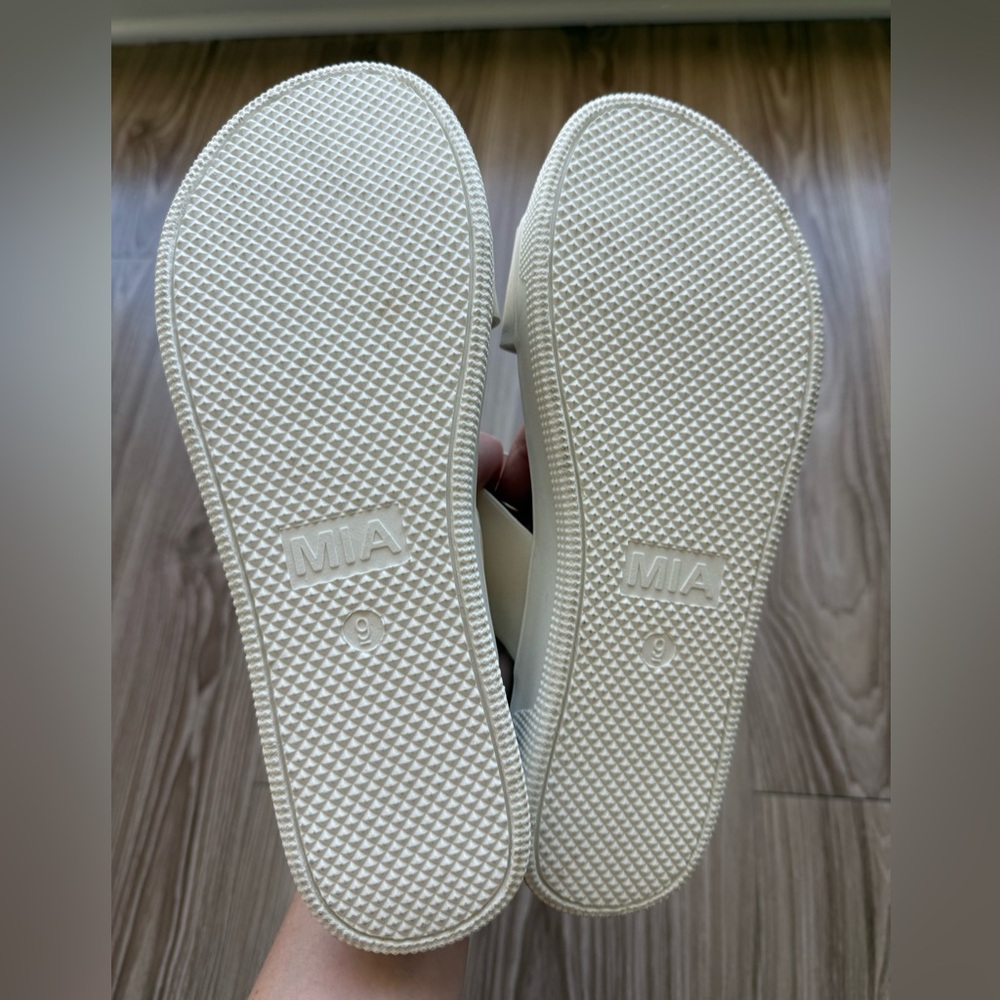 MIA Slide Sandals | Women’s Size 9 | NWOT - Picture 4 of 5